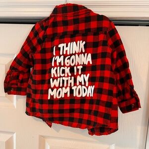 Adorable plaid button up ❤️🖤